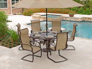 1 outdoor furniture set by the pool