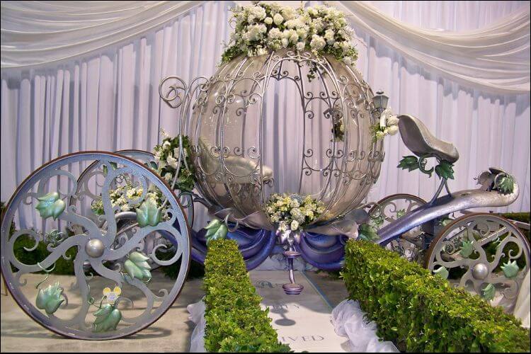 Lavender wedding ideas lavender chariot for wedding