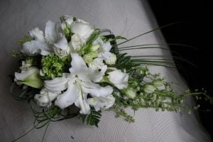 flowers wedding white 780744