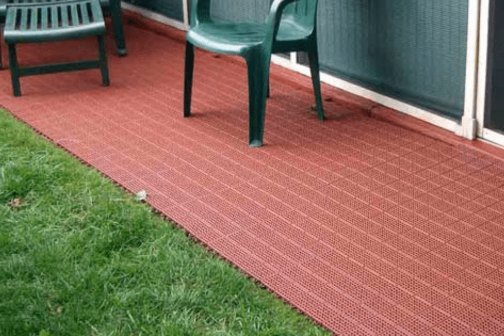 Interlocking Tiles for Temporary Outdoor Flooring
